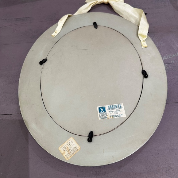 Creative Coop Antique  Large Oval Hanging Frame NWT - Picture 3 of 3